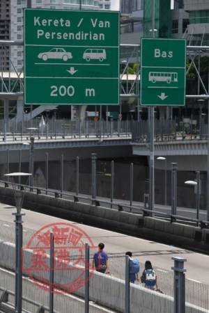 【柔佛人頭條】馬新邊境重開無望 越堤族轉行當本地小販