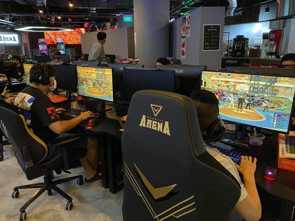 夜貓出遊🔛 10大夜間娛樂活動，開啓嗨皮夜生活！玩轉新加坡密室、保齡球、超夯貨櫃