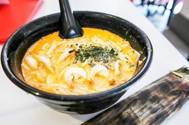 在你躺下之前都要吃的新加坡美食！票選十家