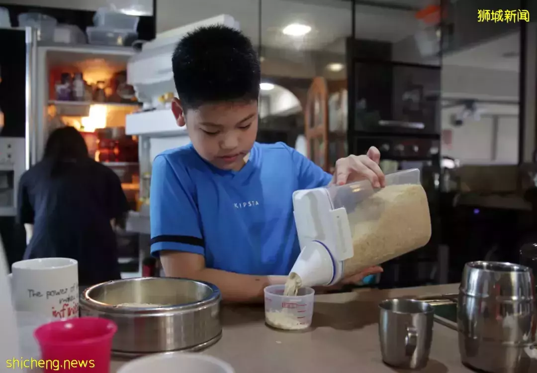 在新加坡養8個孩子，一周只花$300！沒有女傭，日子到底過得怎麽樣