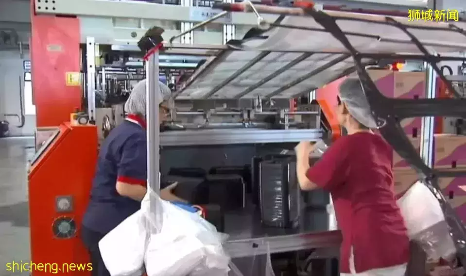 對抗物價上漲,新加坡人退休年齡和重新雇傭年齡均提高