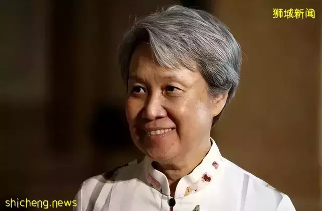 新加坡第一夫人：婚後30余年，白發蒼蒼仍並肩而行，如熱戀一般
