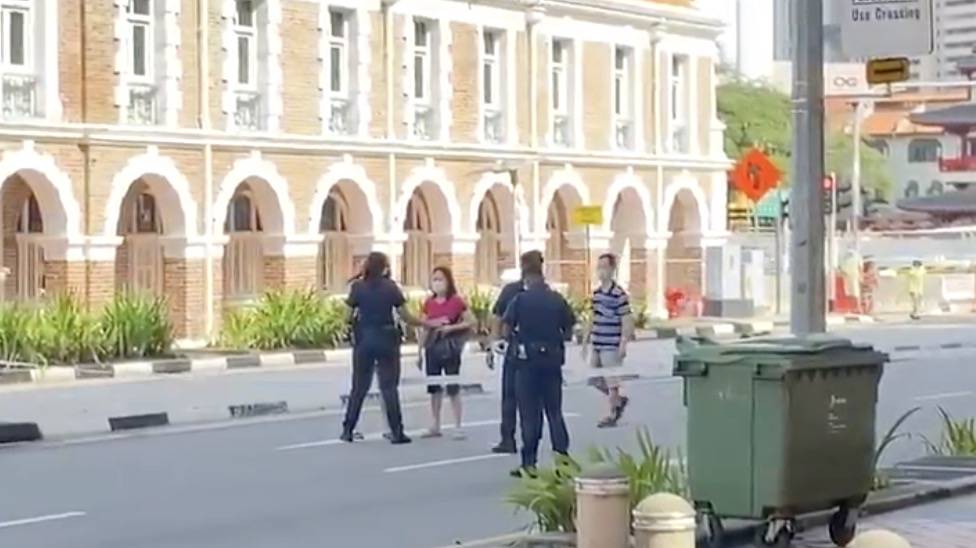 五死一傷,店鋪失火…新加坡年初二的車禍真相竟是這樣