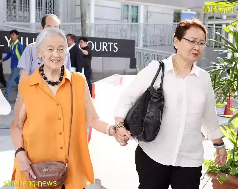 狗血！侵占87岁新加坡富太2亿家产！中国男导游出狱即被驱逐，永不能入境