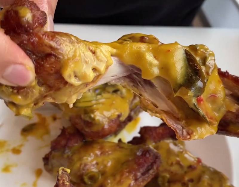 實拍！新加坡宜家餐廳排隊幾十米，人擠人，他們都爲這個而來