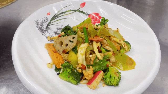 $6666大錦鯉又來了!去年火爆麻辣香鍋旗艦店又開新店了