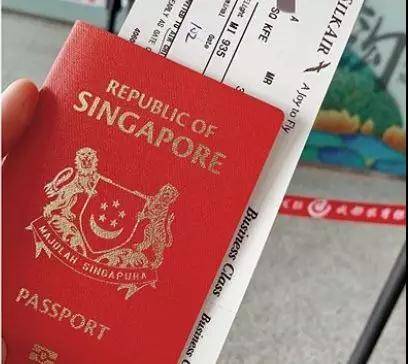 全网刷爆，新加坡不同身份人士的待遇，绿卡到底值多少