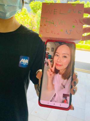 人在台湾心系狮城!林湘萍空运5000盒雪花酥 献5医院前线人员