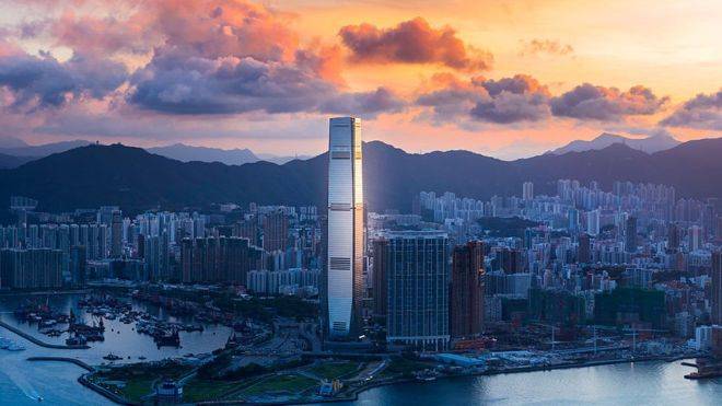 职场人视角 | 做金融，香港和新加坡，哪个更值得去