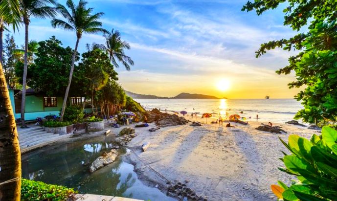 接种疫苗者7月起游普吉岛免隔离 公众期待再出国但等待详情出炉