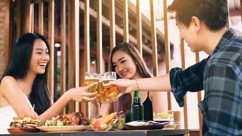 新加坡国家冷知识26个,吃口香糖不违法,想买需要医生开处方