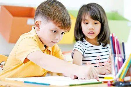 小龄留学的福利!全面解析新加坡陪读签证