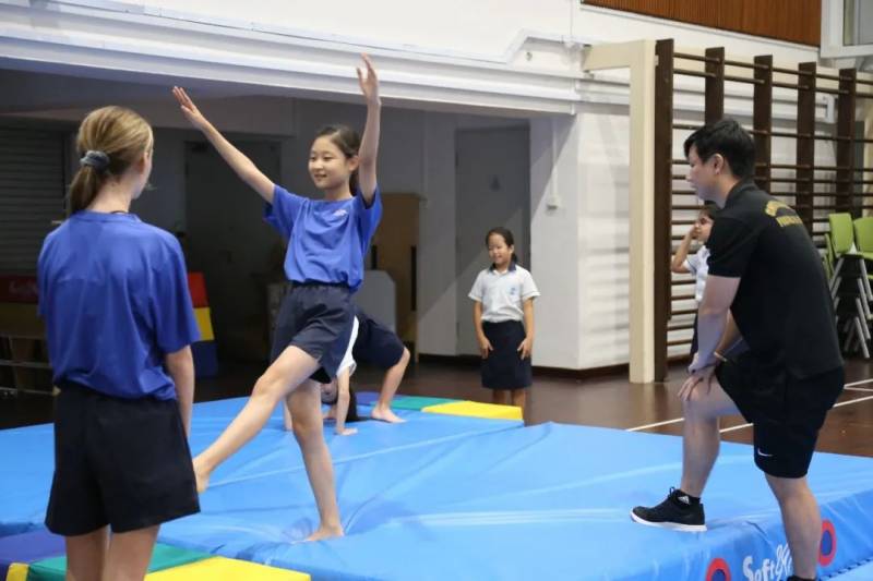 看看家長怎麽花式誇這所新加坡國際學校