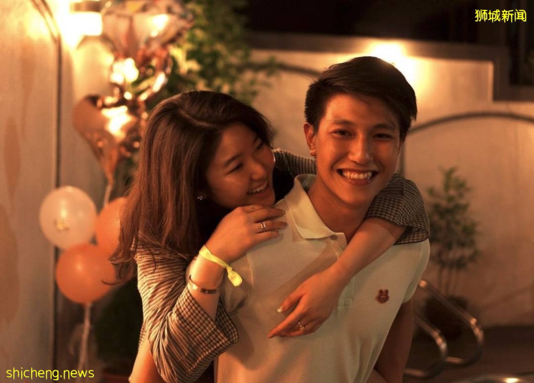 现场曝光!TVB老戏骨许绍雄女儿跟新加坡籍男生订婚了