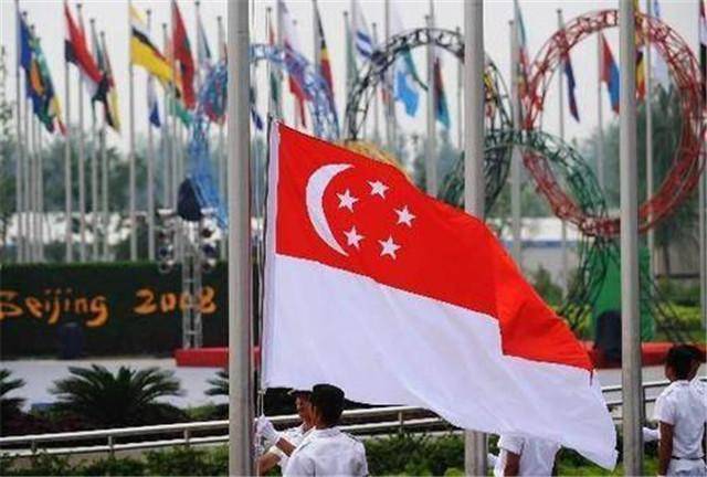 新加坡：为什么更加亲近西方而不是中国 