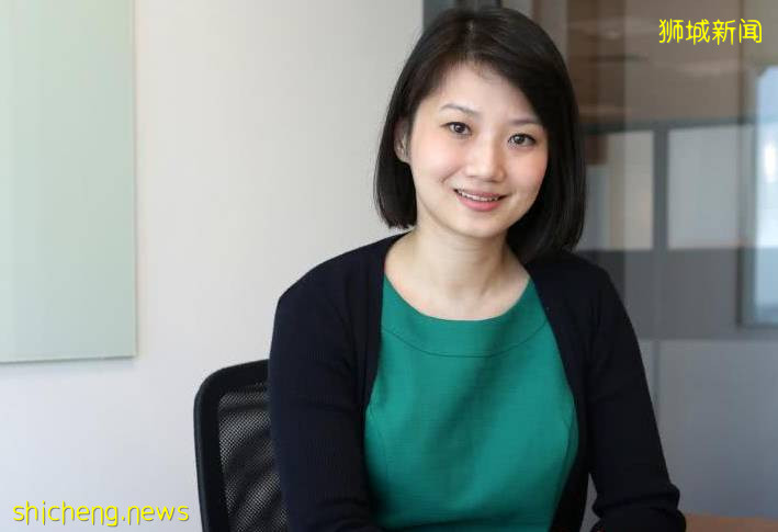 新加坡理工学院媒体系举办毕业典礼，教育部政务部长孙雪玲出席