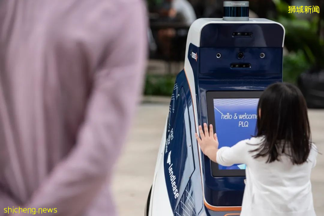 巴耶利峇中心将部署机器人以监测客流量,提醒访客遵守安全距离