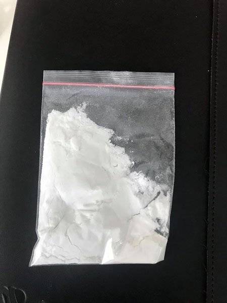 爽身粉被当毒品 富家女酒店庆生被铐