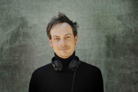 导演说，在制作1MDB纪录片时，安全是一个大问题