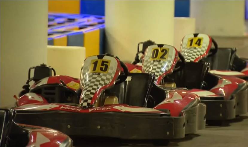 新加坡最繁忙停车场变身“卡丁车赛道”,只要思想不滑坡,办法总比困难多