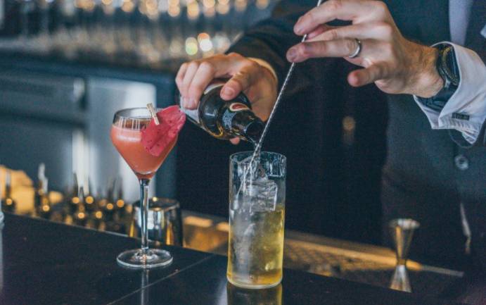 約上心愛的ta,一起去新加坡這幾家餐廳共度屬于你們的“凡爾賽”跨年夜吧