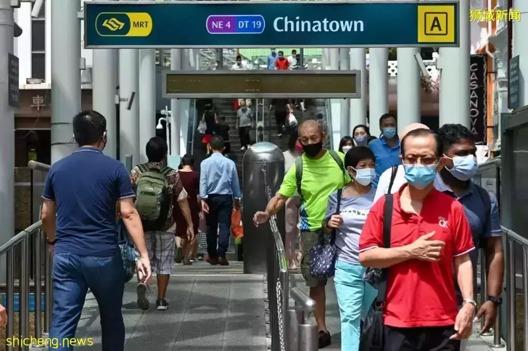 东海岸人挤爆!日增100万例的美国,将新加坡紧急列入高风险国家?!网友:谢谢你们