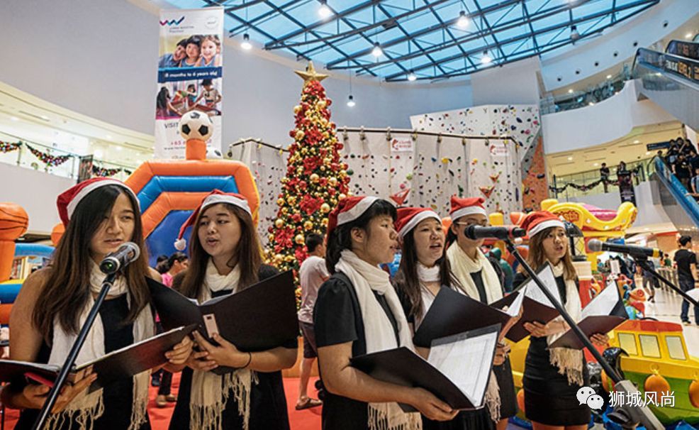 Kallang Wave has giant candy floss, snowman cups &amp; cupcake tree