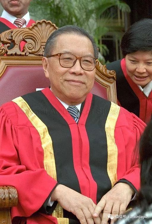 借李光耀抄笔记的他，放弃200万年薪​，让新加坡法治成亚洲第一！