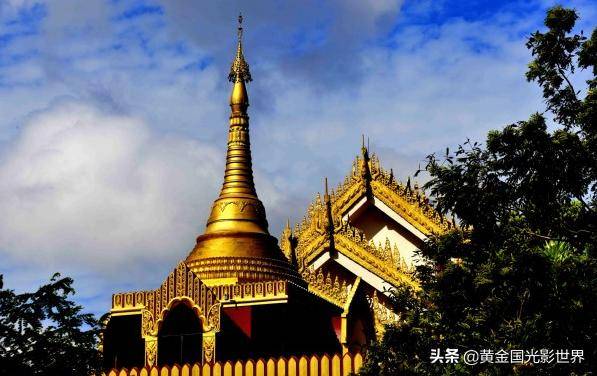 佛教寺庙，道教古刹，国内看遍了，现在去新加坡看一看缅甸玉佛寺