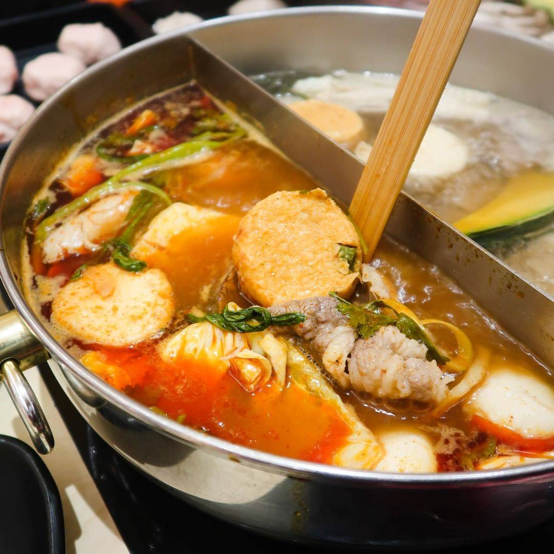 火锅优惠专场😎 寿星免单、午间促销涮肉涮到爽!优惠价格无限畅吃💥