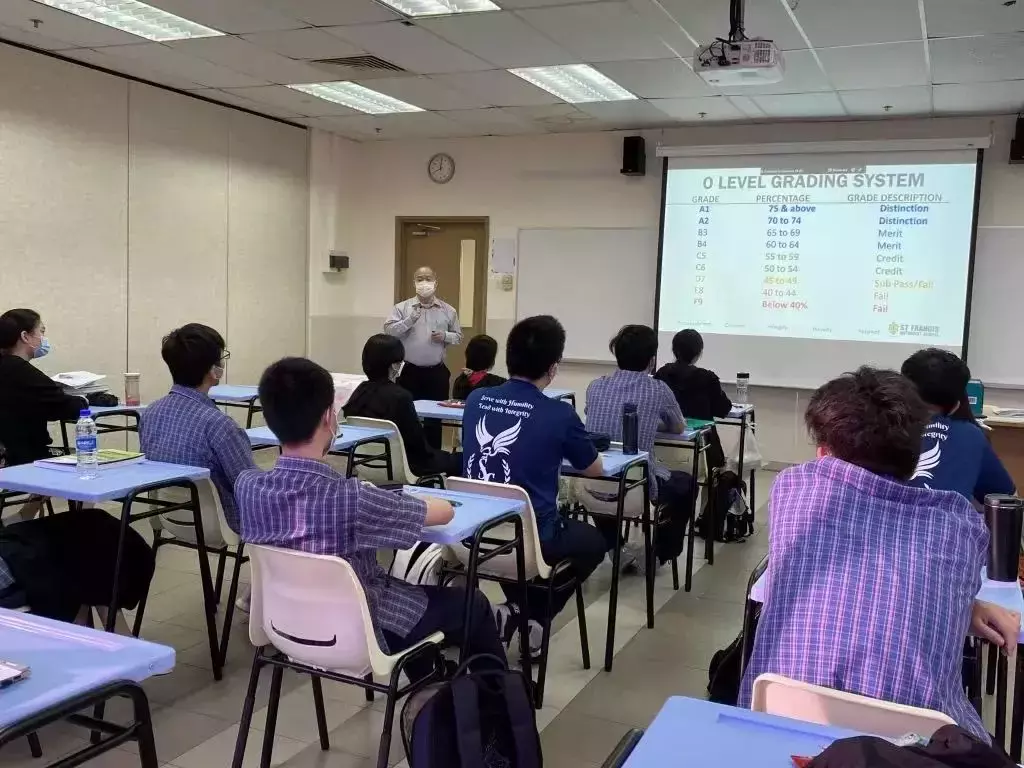 新加坡老牌頂尖私立學校，聖法蘭西斯衛理學校（SFMS）