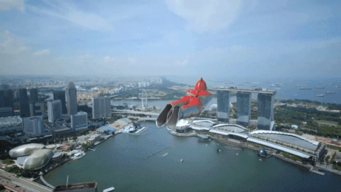 李顯龍發文點贊：奧特曼閃現新加坡，飛越濱海灣、打敗小怪獸