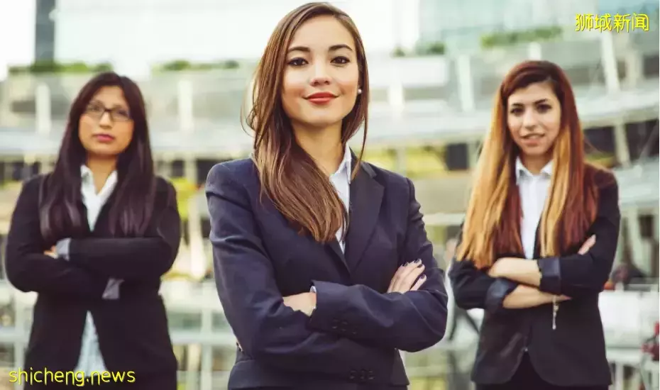 成龙也发声！你想像不到，新加坡对女人有多好