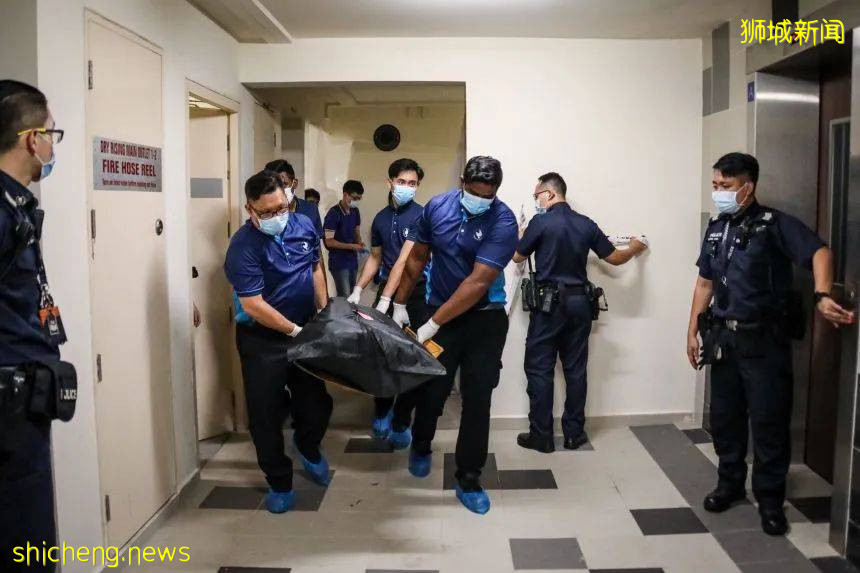 新加坡立化中學命案：16歲嫌犯穿紅衣上法庭，2年前自殺未遂，更多細節流出