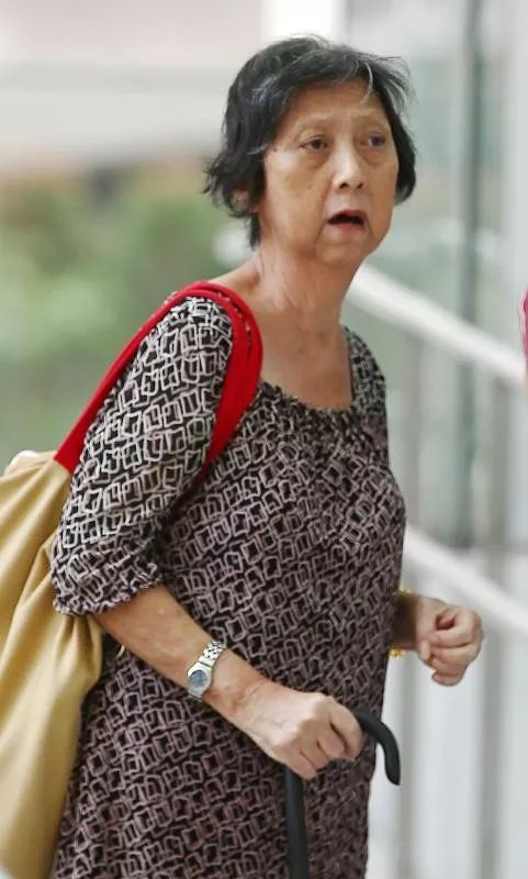 阿嫂打着“李光耀”名义行骗 受害人：拿走我月薪 30元怎够吃饭