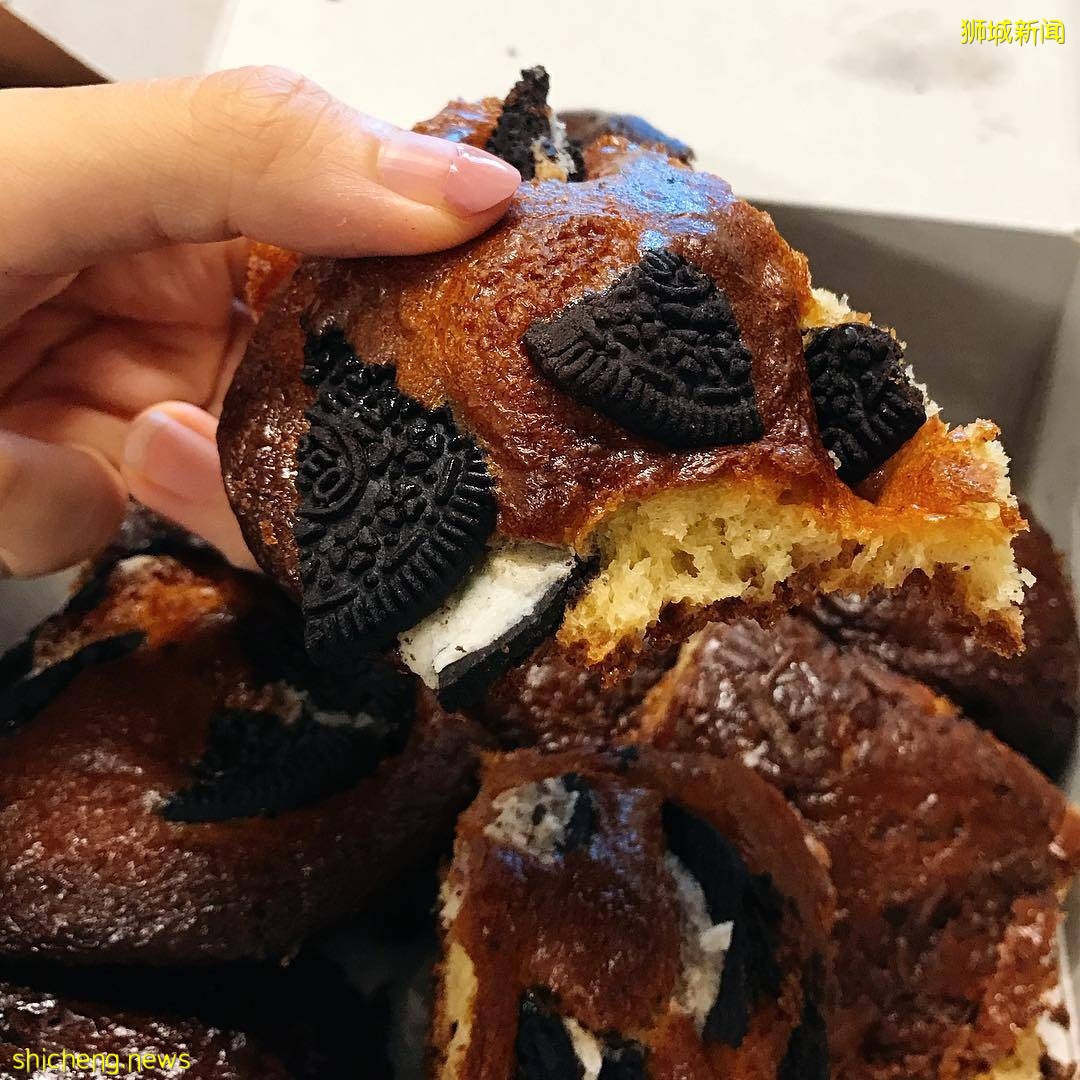 新加坡“最丑”小蛋糕🤩 Uggli Muffins小贩中心里的宝藏！一天只卖四小时💥招牌马芬蛋糕一颗S$1.20 