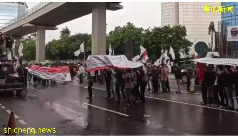 新加坡拒绝印尼传教士入境越演越烈, 甚至威胁重演911恐怖袭击事件