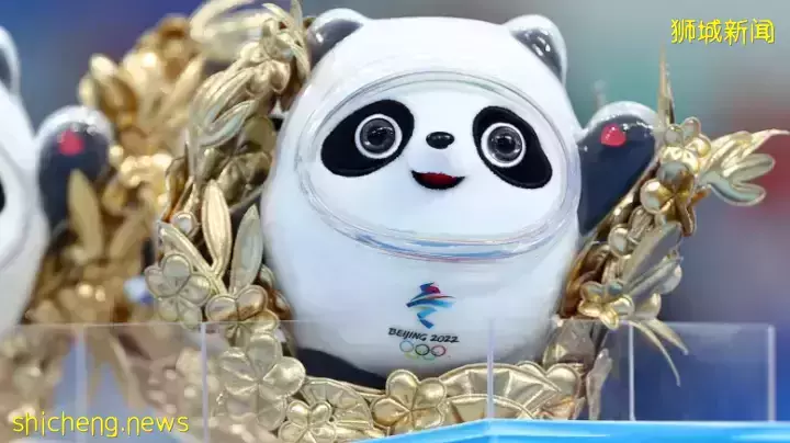 冰墩墩被炒到1000新币?!新加坡最帅议员也“带货”