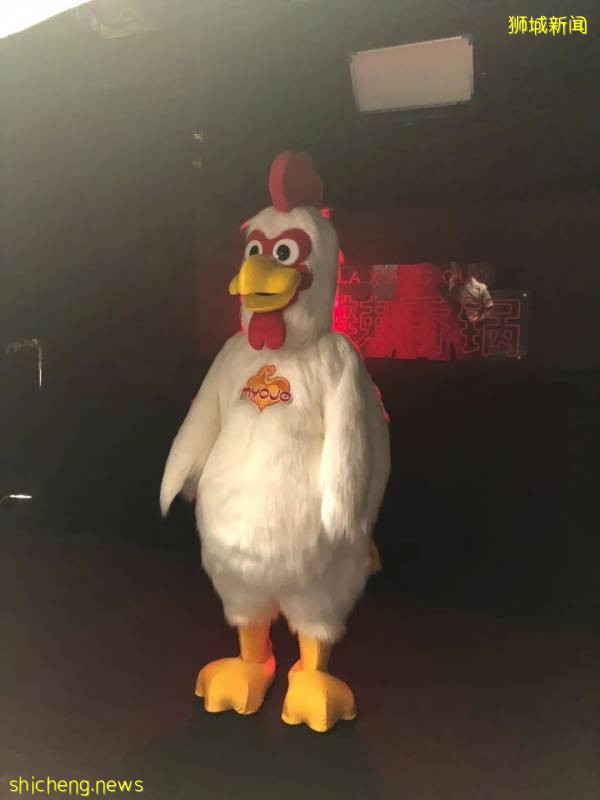 一套定制的服裝有多美？新加坡姐妹藝術時裝店打造專屬你的美!