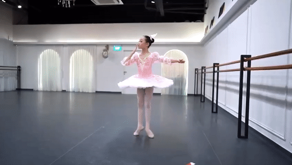 这位中国新移民的孩子,9岁拿世界芭蕾冠军!在新加坡她一路经历了什么