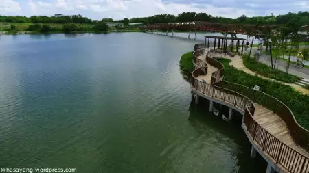 新加坡人深夜排队，翻新一年多的网红景点又开了