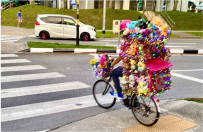新加坡送餐单车变身“精灵宝可梦树”，超吸引眼球！真的安全吗