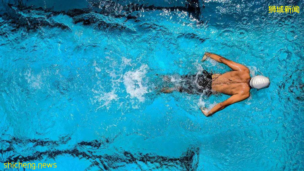 新加坡卫生部建议接种疫苗后避免游泳、骑自行车、举重和其他剧烈活动