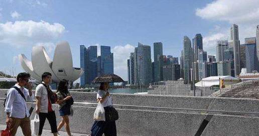 因嫌新加坡疫情严重,她死活要带孩子离开!法官这样判