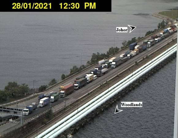 ◤肺炎疫情◢塞！塞！塞！司機入境新 需接受檢測 晚上出發 隔天一早才通關