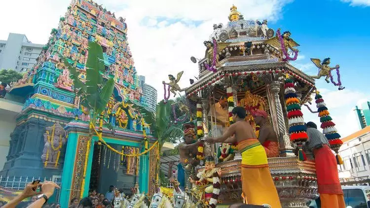 新加坡旅游盘点：小印度的大宝森节不要错过哦