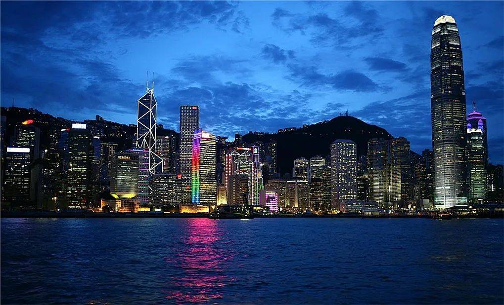 新加坡VS香港，哪里注册公司更适合你