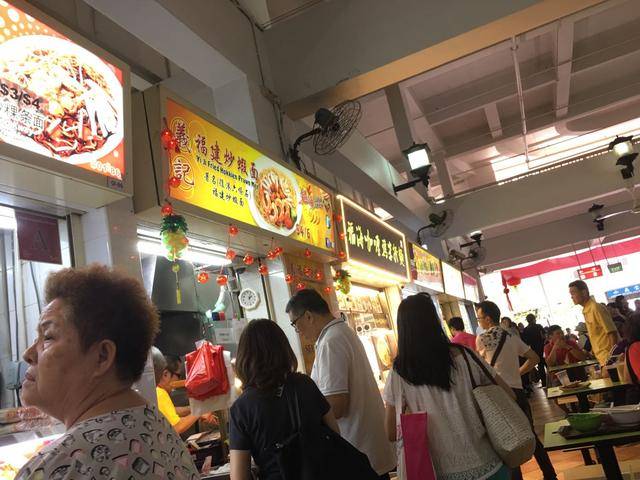 新加坡市中心,本地人和游客都喜欢去的,四马路观音堂