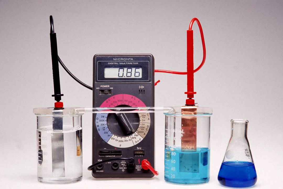 小坡岛科研 国大学者发明新型汗液速干材料