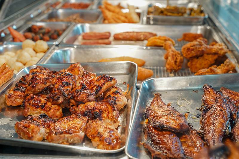 新加坡的平價美食之王,超好吃的Nasi Lemak大盤點